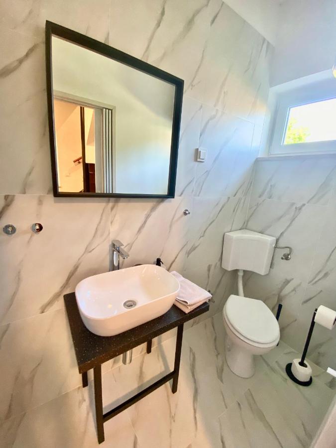 Apartments Down Town Сен Екстериор снимка
