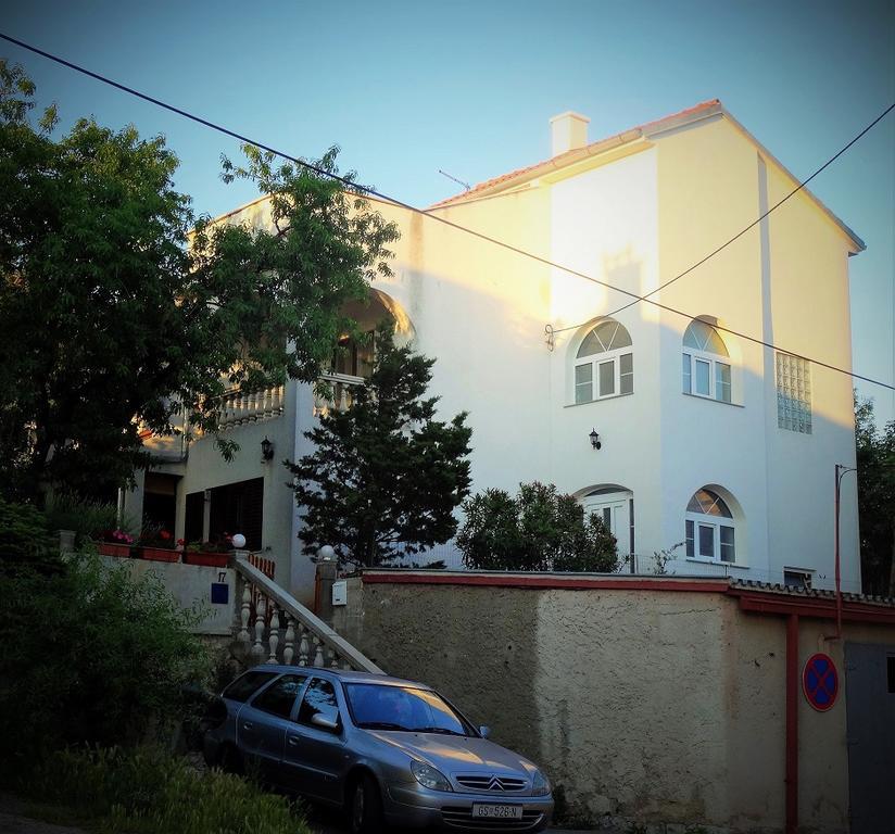 Apartments Down Town Сен Екстериор снимка