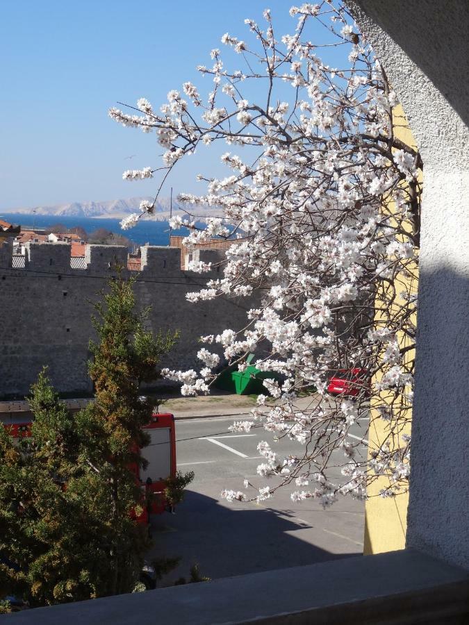Apartments Down Town Сен Екстериор снимка
